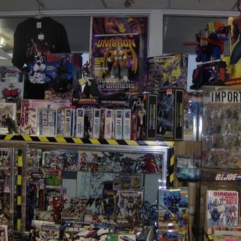 Heroes & Hobbies - Comic Books Near Me - Beaverton, Oregon