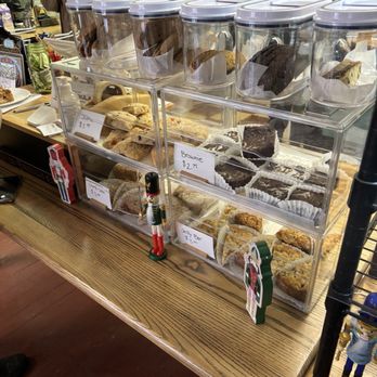 Bakery On The Square - Food - Bakeries Near Me - Andover, Ohio