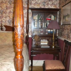 Fleetwood House Bed & Breakfast - Edith Ann Room