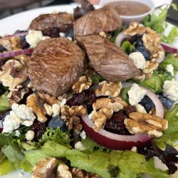 Nudy's Cafe - Steak & Bleu Salad
