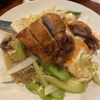 Ayuttaya Thai Cuisine - Pad woonsen with duck - Thai Near Me - Ocala, Florida