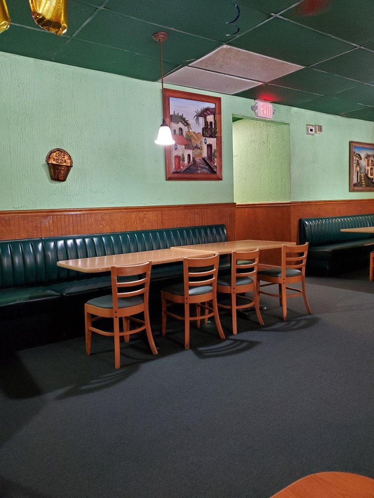 El Molcajete Mexican Restaurant
