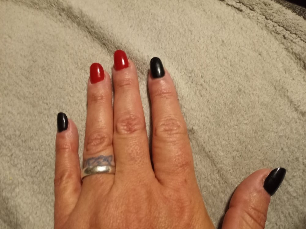 TARA’S NAILS Updated September 2024 260 Vance St, Bristol, Virginia