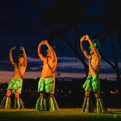 Pilikana-A Kona Inn Luau