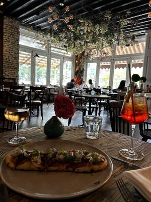 Marlow Bistro by null