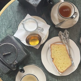 Paquita - Jasmine pearls and Rose Congou lemon loaf - Tea Rooms Near Me - New York, New York