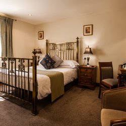 Three Horseshoes Inn