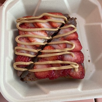 Whata Peach - Strawberry toast - Juice Bars & Smoothies Near Me - Studio City, California Whata Peach - Strawberry toast - Juice Bars & Smoothies Near Me - Studio City, California