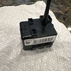 High-End Appliance - Compressor start relay for sub zero freezer.