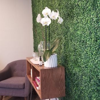 B Well Massage & Esthetics - Waiting area~ - Spray Tanning Near Me - Buffalo, New York