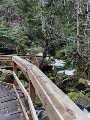Watson Falls by null
