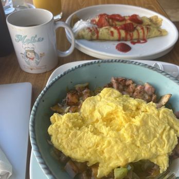 Meli’s Pancake House - Midwest Skillet and Crepes - Breakfast & Brunch Near Me - Moline, Illinois Meli’s Pancake House - Midwest Skillet and Crepes - Breakfast & Brunch Near Me - Moline, Illinois