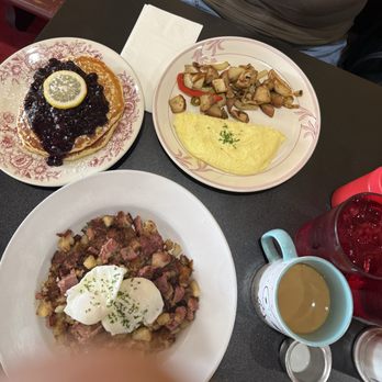 Comfort Cafe - All 3 entries plus great big cup of coffee - Breakfast & Brunch Near Me - San Antonio, Texas Comfort Cafe - All 3 entries plus great big cup of coffee - Breakfast & Brunch Near Me - San Antonio, Texas