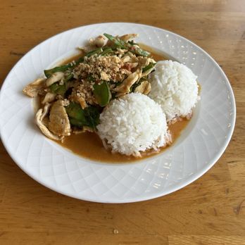 Thai Chiang Mai - Pranang Curry with chicken - Thai Near Me - Greensboro, North Carolina Thai Chiang Mai - Pranang Curry with chicken - Thai Near Me - Greensboro, North Carolina