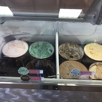 Baskin-Robbins - Plenty of flaves - Ice Cream & Frozen Yogurt Near Me - Aiea, Hawaii Baskin-Robbins - Plenty of flaves - Ice Cream & Frozen Yogurt Near Me - Aiea, Hawaii