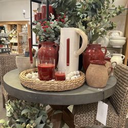 Pottery Barn - Pretty Fall holiday decor