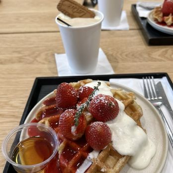 Kiwa - Seasonal waffle offering - Cafes Near Me - Louisville, Kentucky Kiwa - Seasonal waffle offering - Cafes Near Me - Louisville, Kentucky