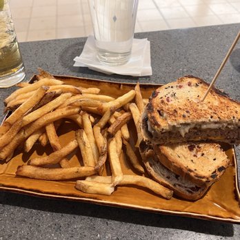 Stone Arch - Turkey burger Patty melt - American Near Me - St Paul, Minnesota