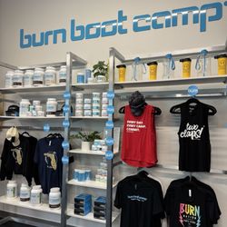 Burn Boot Camp - Merch / supplement area