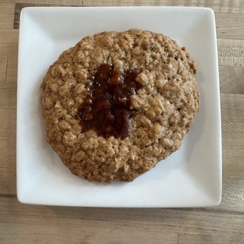 Main Road Biscuit - Toffee oat cookie - Breakfast & Brunch Near Me - Jamesport, New York