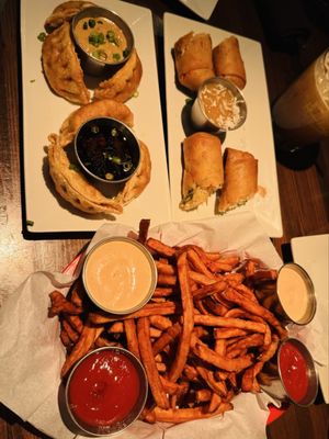 HULA'S Modern Tiki Uptown by null