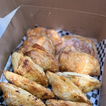 Kuboba Spot - A dozen empanadas - Bubble Tea Near Me - Berkeley, California Kuboba Spot - A dozen empanadas - Bubble Tea Near Me - Berkeley, California