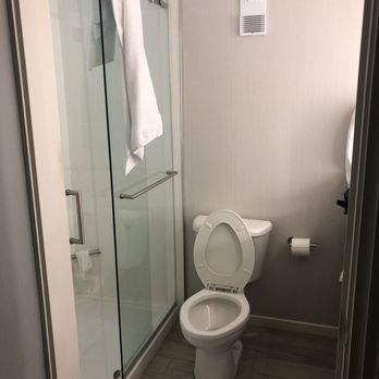 Sheraton Orlando North Hotel - Bathroom - Hotels Near Me - Maitland, Florida Sheraton Orlando North Hotel - Bathroom - Hotels Near Me - Maitland, Florida