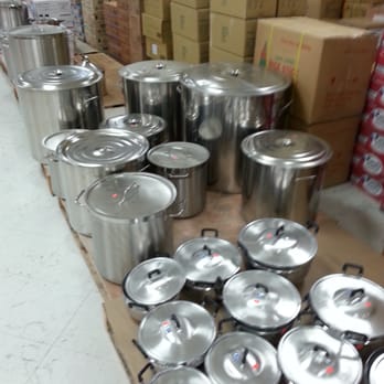 Oriental Food Value - Look at the size of that big cooking pot you could put a whole pig in that - International Grocery Near Me - Portland, Oregon