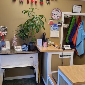Skaha Laundry Services - Laundromat Near Me - Penticton, British Columbia Skaha Laundry Services - Laundromat Near Me - Penticton, British Columbia
