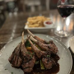Entrevinos - Lamb Chops
