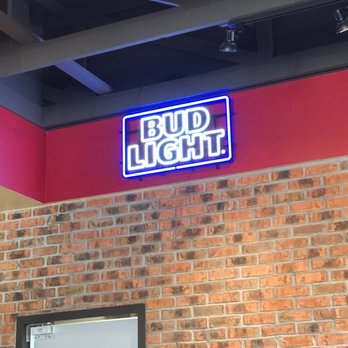 Pizza Hut - Pizza Near Me - Grapevine, Texas