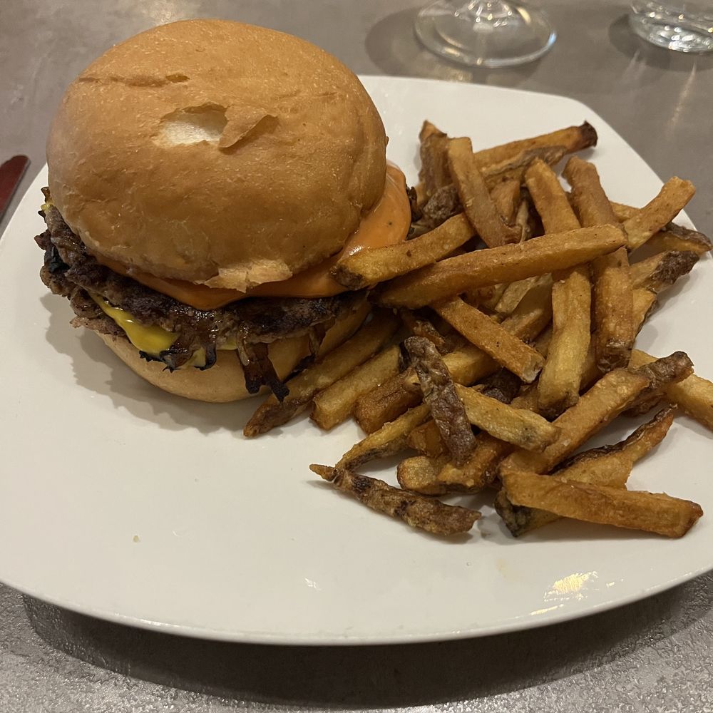 Fellow Traveler - Caramelized onion and cheeze Impossible burger - Cocktail Bars Near Me - Englewood, Colorado Fellow Traveler - Caramelized onion and cheeze Impossible burger - Cocktail Bars Near Me - Englewood, Colorado