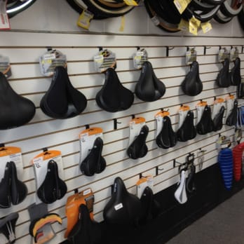 Al's Quick Release Bicycle - So many seats, from thongs to full back style. - Bikes Near Me - Davison, Michigan