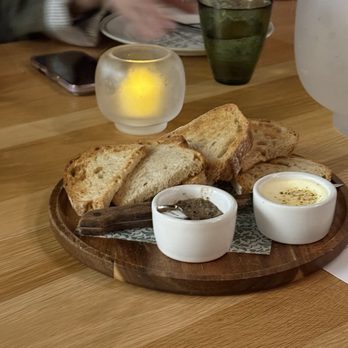 La Serre - French Near Me - Chicago, Illinois