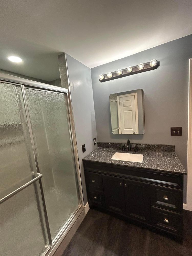 Slide of Smitty Remodeling