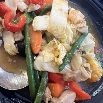 Ihawan - Chop suey - Filipino Near Me - Woodside, New York