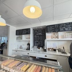 La Petite Delicat