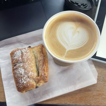 MY Coffee Roastery - Chocolate Croissant and Vanilla Latte - Coffee & Tea Near Me - Berkeley, California