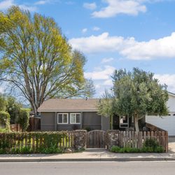 Lisa Allen - Village Properties Realtors - 160 2nd St.