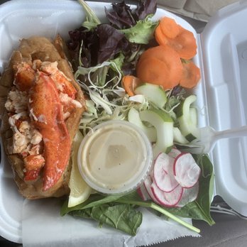 Slapfish - Lobster roll with salad - Seafood Near Me - Hilton Head Island, South Carolina Slapfish - Lobster roll with salad - Seafood Near Me - Hilton Head Island, South Carolina