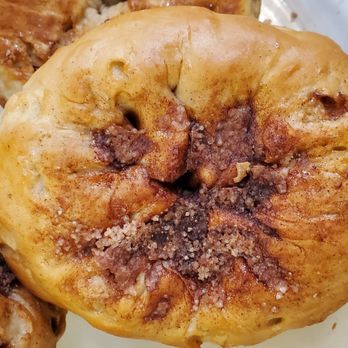 Panera Bread - Almost empty cinnamon crunch bagels. Very sad. Panera, Google what they SHOULD look like! - Salad Near Me - El Paso, Texas Panera Bread - Almost empty cinnamon crunch bagels. Very sad. Panera, Google what they SHOULD look like! - Salad Near Me - El Paso, Texas