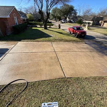 Berrios Painting - Pressure Washed Driveway - Painters Near Me