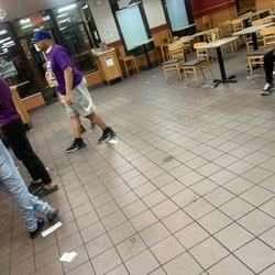 Wendy's - Floor  filthy