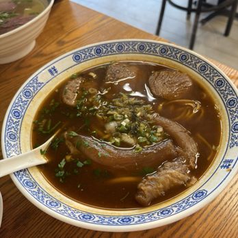 Xiang Ji Arcadia 祥記傳家 - braised half tendon half beef shank noodle - Taiwanese Near Me - Arcadia, California Xiang Ji Arcadia 祥記傳家 - braised half tendon half beef shank noodle - Taiwanese Near Me - Arcadia, California