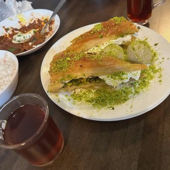 3 Chefs Persian - An off-menu baghlava dish that was utterly fantastic in every way. - Persian/Iranian Near Me - Aurora, Illinois