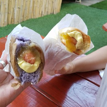 Hula Dog - Bacon taro bread with pineapple relish & wheat bread with mango relish - Hot Dogs Near Me - Honolulu, Hawaii Hula Dog - Bacon taro bread with pineapple relish & wheat bread with mango relish - Hot Dogs Near Me - Honolulu, Hawaii