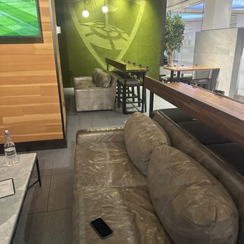 Topgolf Swing Suite - Golf Near Me - Chicago, Illinois