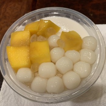 Hui Lau Shan - C8 coconut jelly with mango 新鮮芒果椰子凍 ($9) - Desserts Near Me - Berkeley, California