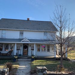 Larson's Farm - Storefront