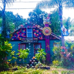 Side view of Whimzeyland -Bowling Ball house